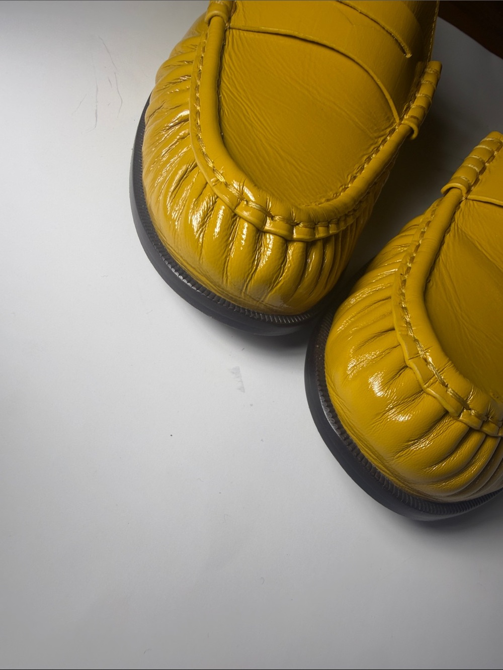 Reformation Francine loafer mule yellow mustard 9.5 sold out - Picture 12 of 12